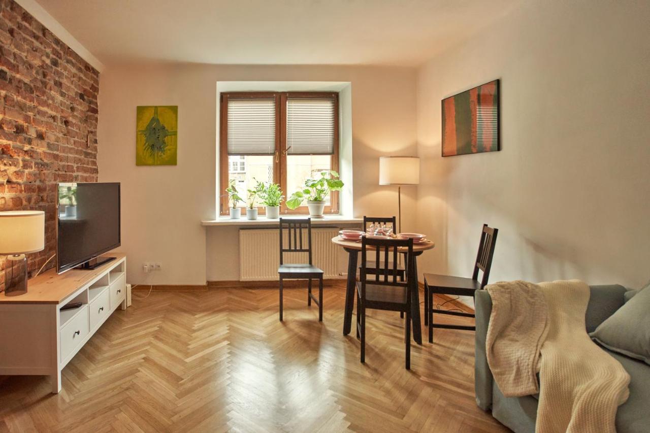 Stary Mokotow, Z Ogrodkiem Apartman Varsó Kültér fotó