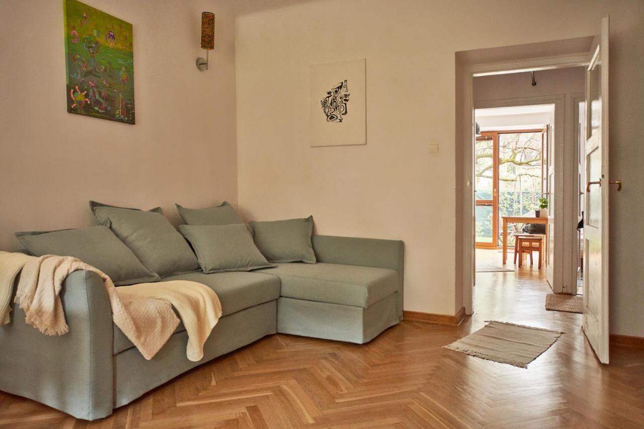 Stary Mokotow, Z Ogrodkiem Apartman Varsó Kültér fotó